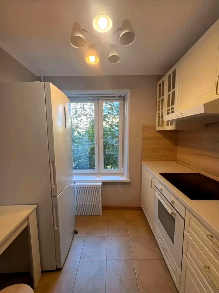 1-комнатная квартира в аренду, Москва, Олонецкая ул. 21 — 70 000 ₽/мес
